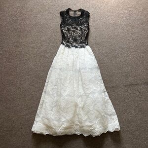 Mikael Aghal Black White Lace Evening Gown Wedding Floor Length Dress Women’s 4